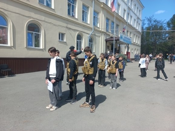 С 28 по 30 апреля в Барнауле состоялся муниципальный этап военно-патриотической игры «Зарница 2.0».